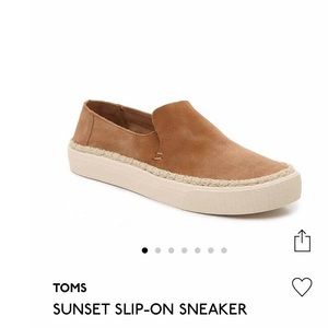 TOMS Slip On Sneaker - BRAND NEW WITH BOX - Size 8